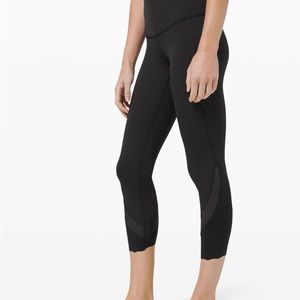 Lulu lemon wunder under high rise leggings, Size 8